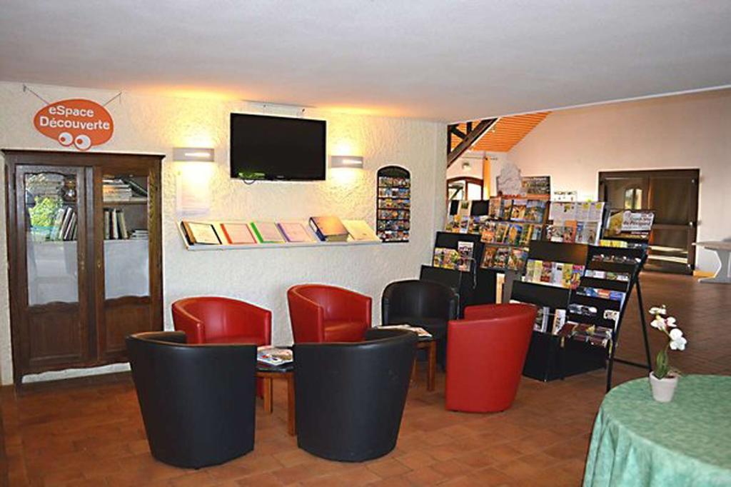 Vvf Perigord Sorges-En-Perigord Hotel Buitenkant foto
